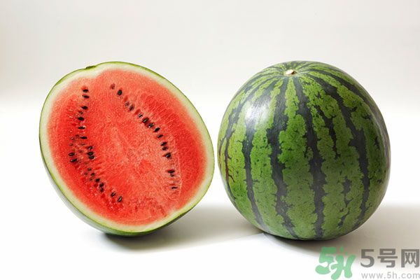 夏天吃什么水果最补水？夏天补水吃什么水果？