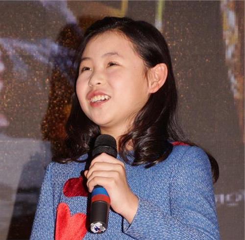 李彦宏的女儿正式“出道”:不要小看企业的家人公关