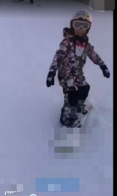 马蓉小号晒儿子滑雪视频语带双关：儿子说永远保护妈妈和妹妹