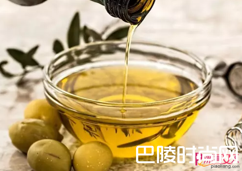 橄榄油适合哪些皮肤使用 油性皮肤可以用橄榄油吗？