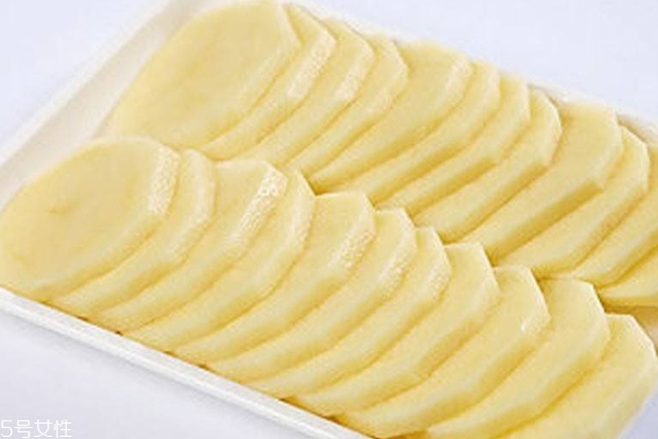 土豆美白面膜适合敏感肌吗 土豆美白面膜适合肤质