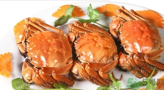 >螃蟹搭配什么吃最好？吃螃蟹时搭配什么？