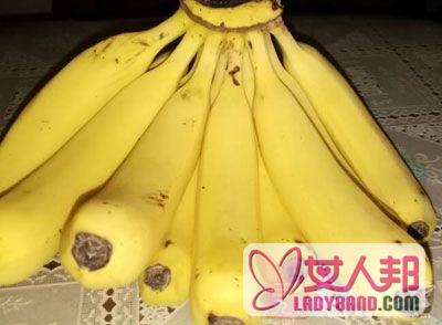>香蕉皮的作用 可做皮衣清洁剂还防治冻疮