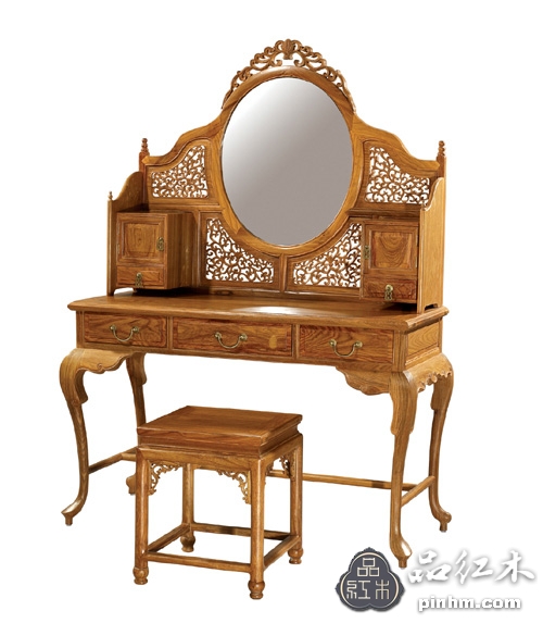 >伍炳亮的资产 明式家具设计大师伍炳亮谈古典家具的投资与收藏
