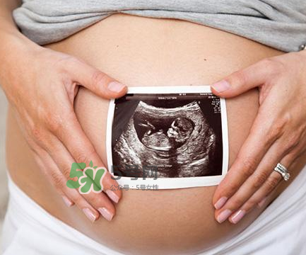 >怀孕时生气对胎儿有什么影响？怀孕时生气对宝宝有影响吗？
