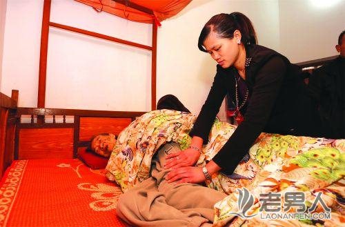 29岁孙媳妇照顾95岁高龄奶奶