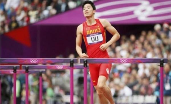 【2012伦敦奥运会刘翔为什么会摔倒】刘翔真的是所说的假摔吗?
