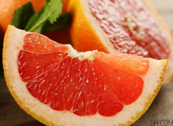 红心柚子是热性还是凉性？红心柚子是染色的吗？