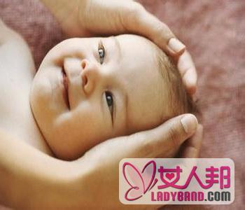 >【婴儿头部按摩手法】如何给婴儿做头部按摩_婴儿头部按摩的好处