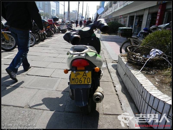 一张能抵一辆奔驰 上海摩托车沪A黄牌价格暴涨
