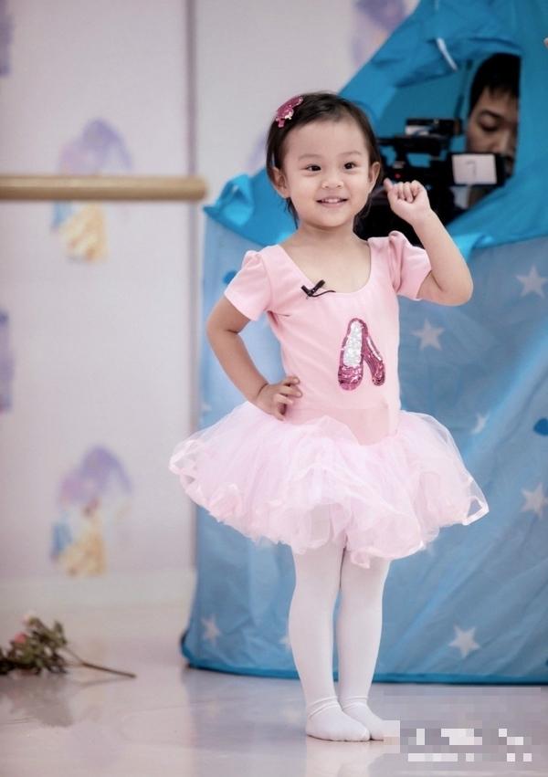 >甜馨：综艺一姐，也是中国最小的追星扛把子