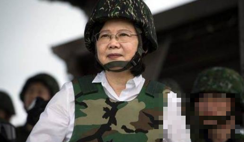 台湾“万安防空演习”6月来袭！ “台独”分子恐慌而反对“台独”的民众