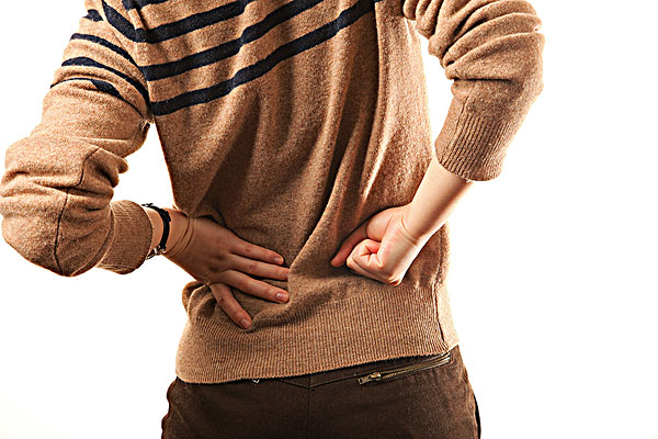 墙壁操改善3类腰痛 原来壁咚操也可治腰痛