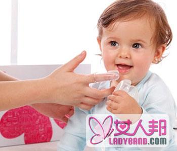 >【宝宝什么时候开始刷】牙宝宝如何正确刷牙_宝宝不爱刷牙怎么办