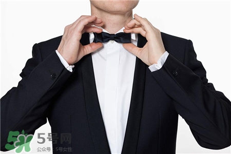 结婚打什么颜色的领带?结婚带领带还是领结?
