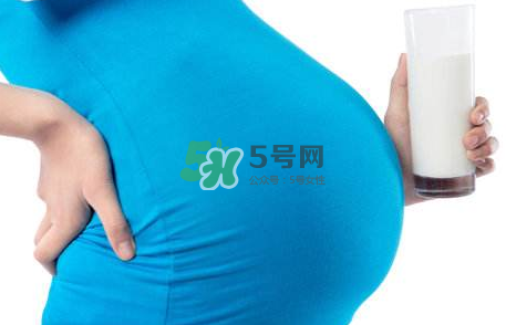 >孕妇奶粉和普通奶粉的区别 怀孕必须喝孕妇奶粉吗？