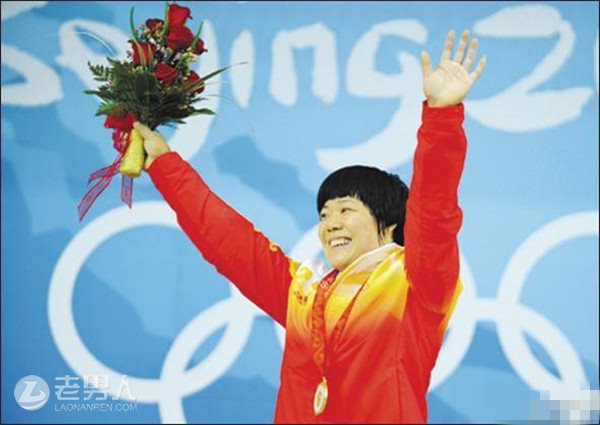 中国奥运金牌被摘 北京奥运会举重项目获奖者改写
