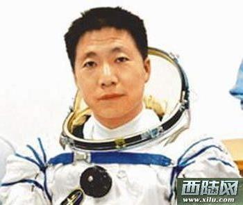 惊人内幕:中国航天员杨利伟怎么不再“上天”了