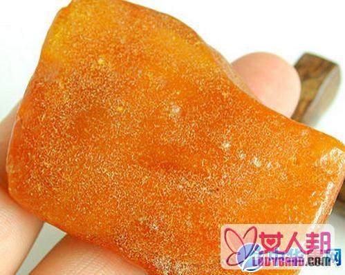 >【蜜蜡的功效与作用】中药蜜蜡的功效与作用_蜜蜡的用法用量和禁忌注意