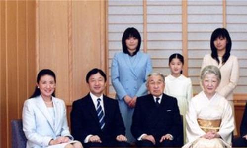 日本天皇有实权吗 日本天皇没有什么实权 每天却还是非常忙碌?