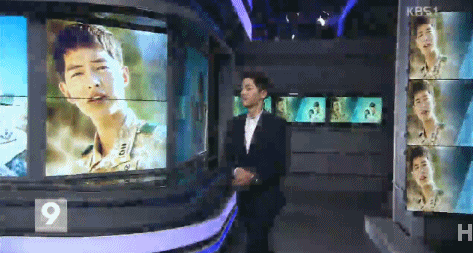 宋仲基登韩国的"新闻联播" 成首位受访艺人