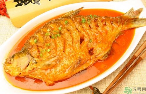 武昌鱼是鳊鱼吗？武昌鱼和鳊鱼区别哪个好吃？