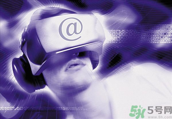 近视眼可以戴VR吗？虚拟现实眼镜近视眼有影响吗？