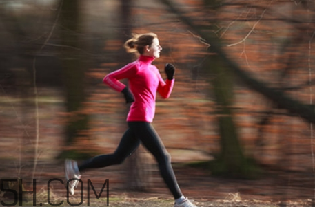 经常慢跑的好处有哪些？慢跑减肥的正确方法是什么？