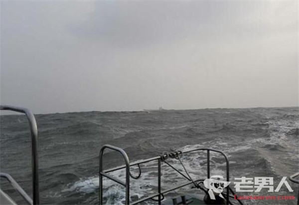 漳州海域货轮沉没致12人落水 11名船员获救1人失踪