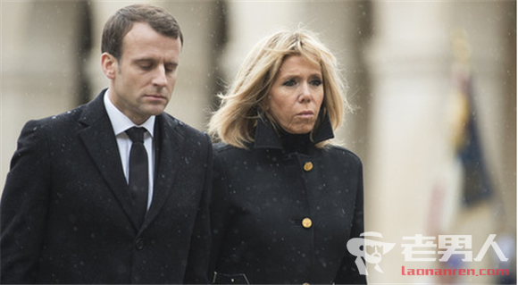 马克龙携妻子出席英雄警察国葬 全程神情严肃