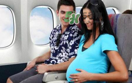 孕晚期可以坐飞机吗？航空公司孕妇乘机规定