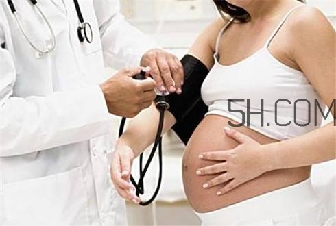 >孕妇临产入院需要准备什么？孕妇临产入院检查项目