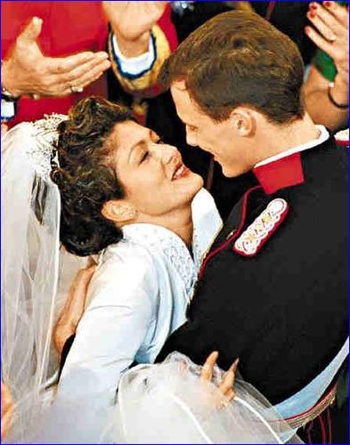 >文雅丽的儿子 2004年丹麦王子和文雅丽王妃准备离婚(图)