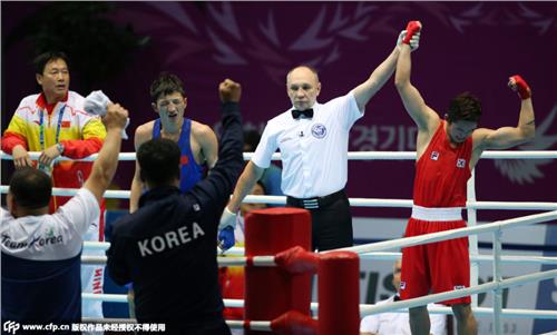 拳击张家玮妻子 拳击男子56公斤级决赛韩国夺金 张家玮获银牌