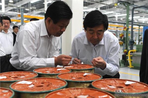 华勤牛飞 张振川会见华勤集团董事长牛宜顺(图)