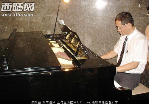 台湾作曲家陈进兴去世 曾让凤飞飞“掌声响起”