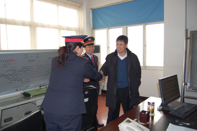 安阳姜海军 安阳市长马林青与郑州铁路局局长张军邦进行会谈