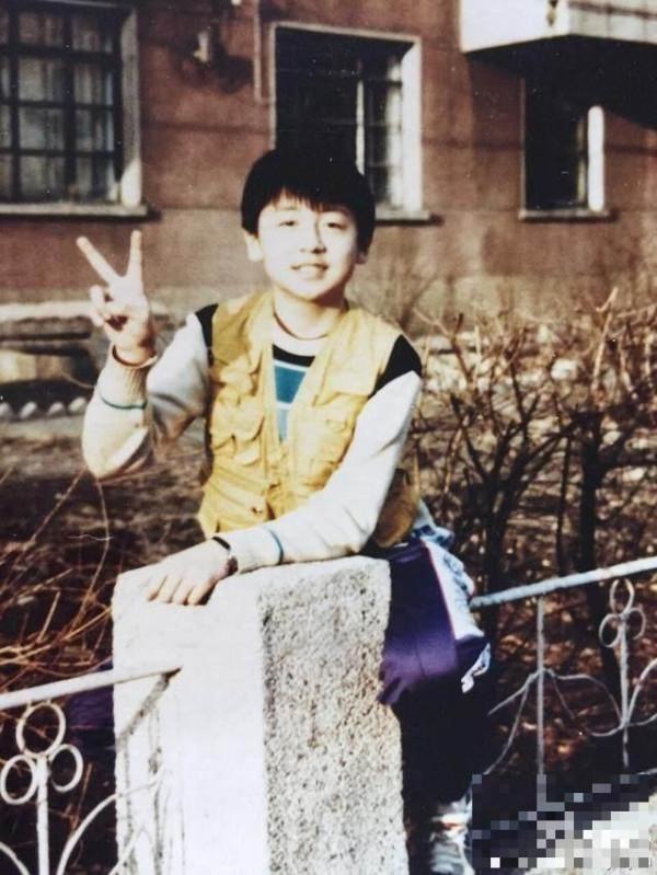 《我的前半生》7大主演童年照，吴越和靳东根本认不出来