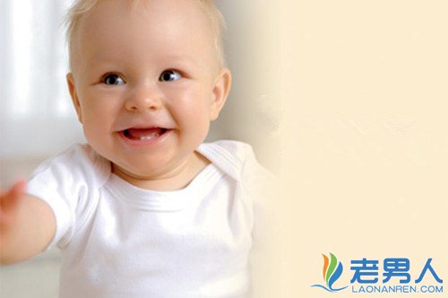 >宝宝长牙的症状有哪些　宝宝长牙的正确护理