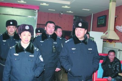 黑龙江赵中超 鹤岗公安局长赵中超上任3个月端掉两个涉黑团伙