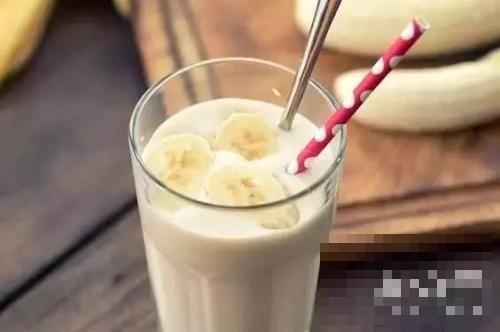 >香蕉和酸奶一起吃可以减肥吗 香蕉酸奶减肥法怎么做