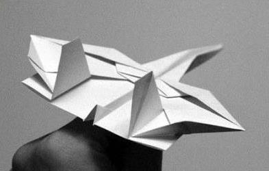 >纸飞机的折法 一款复杂的仿真战斗机折纸diy图解