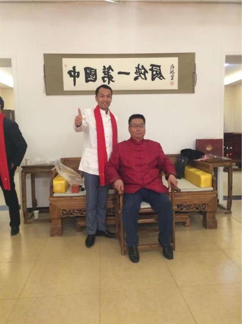 厨师石万荣 中国第一侠厨石万荣大师六十大寿 顶正国际烹饪学院到场祝寿
