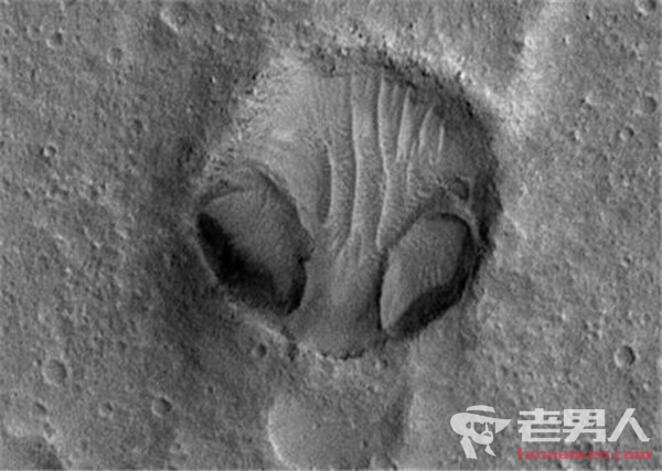 >火星现外星人脸 NASA回应：只是陨石坑