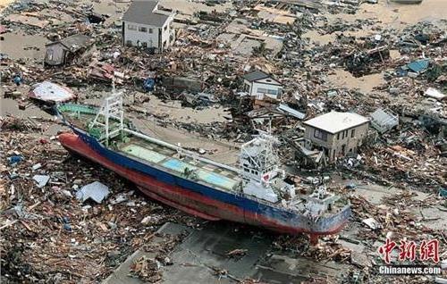 >日本海啸地震后的图片
