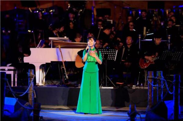 >崔苗王二妮 第二期周赛印象:杜朋朋是王二妮之后最全面的陕北歌手