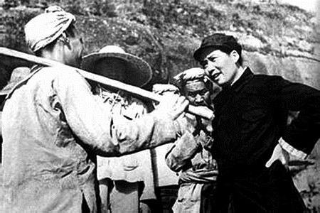 >艾四林妻子康沛竹 艾四林、康沛竹:毛泽东与党的群众路线