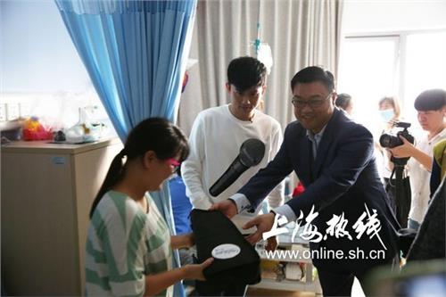 朱桢儿子 上海儿童医院现沪上首座音乐教室 张杰朱桢再度聚首关爱儿童