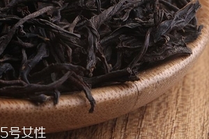 红茶会解药吗？吃药能喝红茶吗？