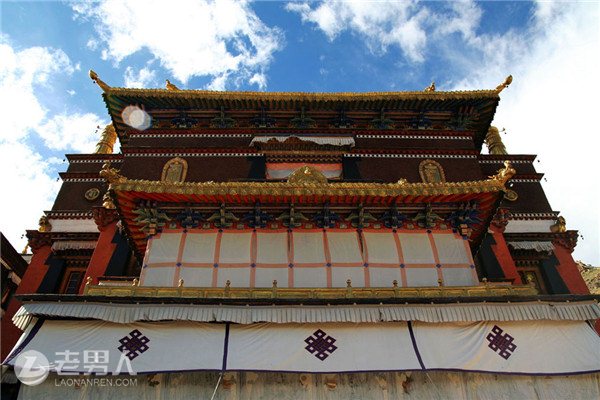 >西藏扎什伦布寺旅游攻略 活佛就住在这里面